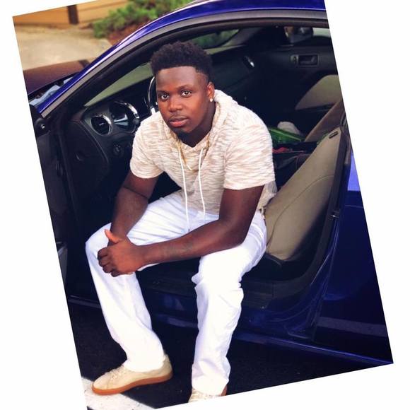 Profile Picture of Tyquan Craig (@tcraig12) on Poshmark