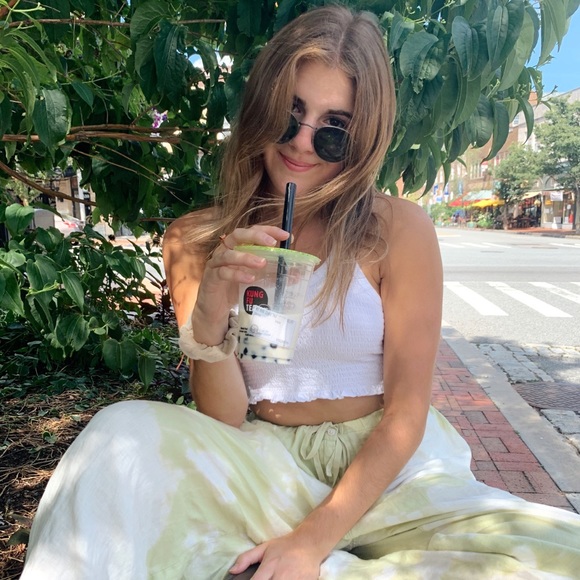 Profile Picture of Amanda Caldera (@bohoapparel) on Poshmark