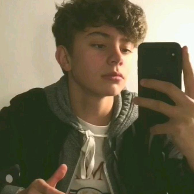 Profile Picture of 🇸🇻⚡️🎩Contreras🖤💜⚡️🎩🇺🇸 (@alexandercontrera480) on Tiktok