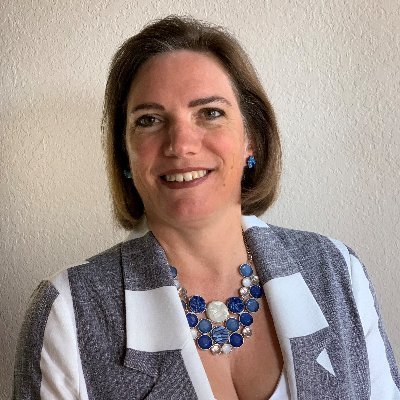 Profile Picture of Caroline Brown (@carolineann72) on Twitter