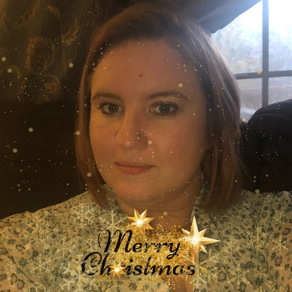 Profile Picture of Amber Bean (@countrylife1985) on Poshmark