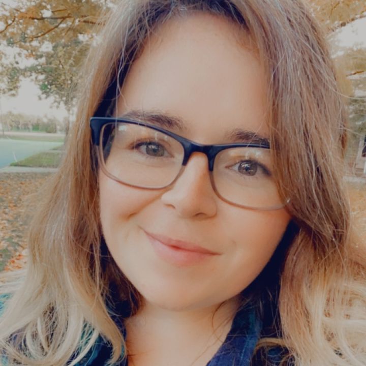 Profile Picture of April Thompson (@aprilthompson1) on Tiktok