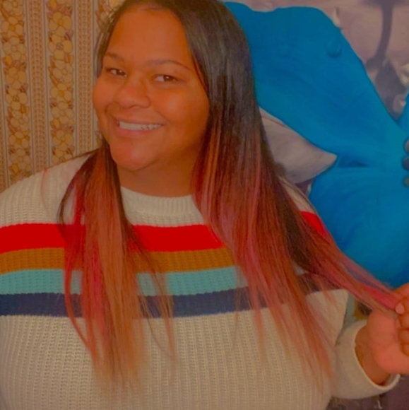 Profile Picture of Jasmine Odom (@jasmineodom989) on Poshmark