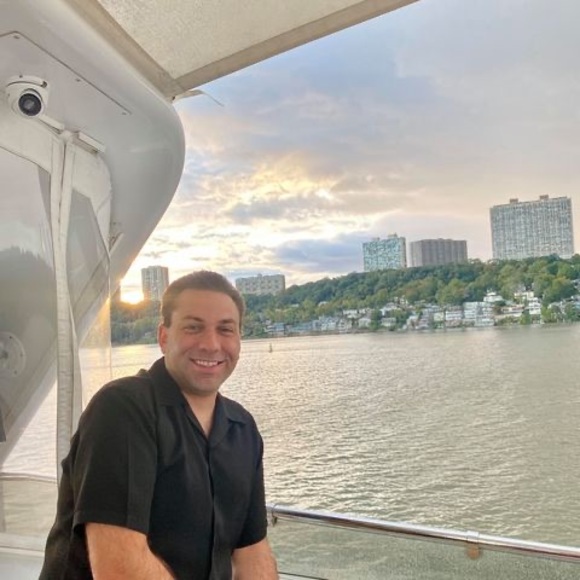 James Pescitelli - Poshmark Profile Picture of James Pescitelli (@jpescitelli1) on Poshmark