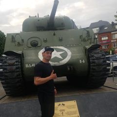 Profile Picture of bryandigby (@@bryandigby) on Tiktok