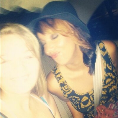 Profile Picture of Simone Callender (@SimoneCallender) on Twitter