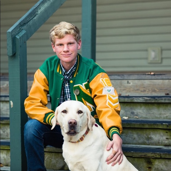 Simon Grevengoed - Poshmark Profile Picture of Simon Grevengoed (@simongrev) on Poshmark