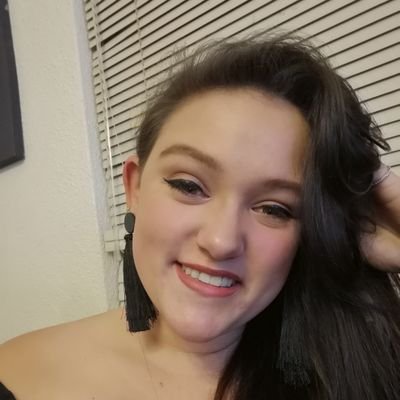 Profile Picture of Carla (@carlaroberts120) on Twitter