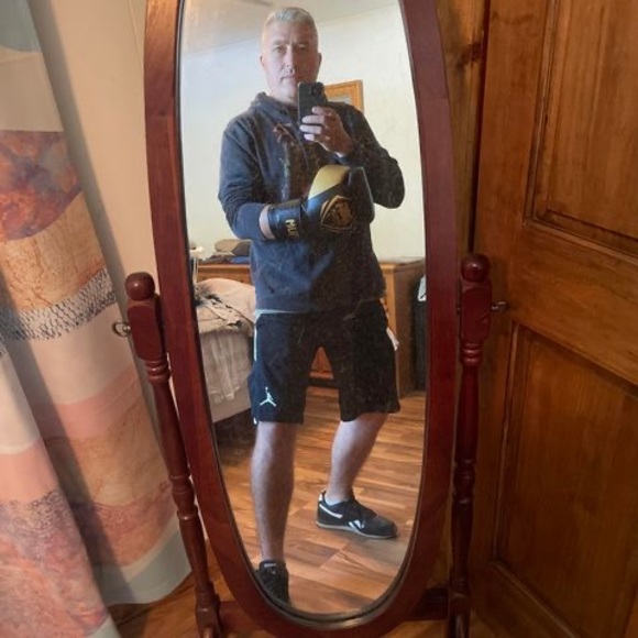 Profile Picture of Jacob Huey (@jihuey) on Poshmark