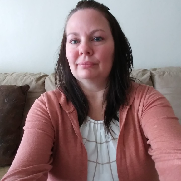 Profile Picture of N christina Mallette (@n_mallette) on Poshmark