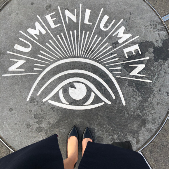 Profile Picture of Chloe Tang (@chloevvvvv) on Poshmark