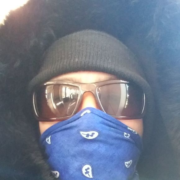 Profile Picture of Felicity Raykowski (@insane_rebel) on Poshmark