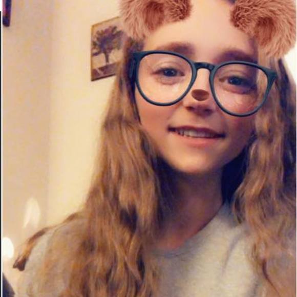 Profile Picture of Hailey Scott (@haileyway00) on Poshmark