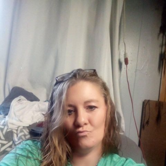 Brandy Cromwell - Poshmark Profile Picture of Brandy Cromwell (@brandy_cromwell) on Poshmark