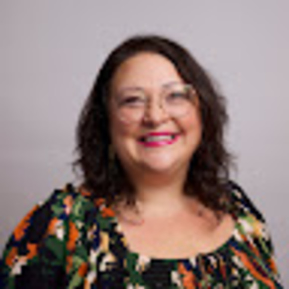 Kaitlin Desselle - Poshmark Profile Picture of Kaitlin Desselle (@kjdesselle) on Poshmark