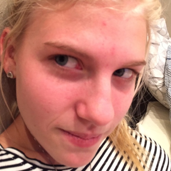 Profile Picture of Mallory Hughson (@malloryhughson1) on Poshmark