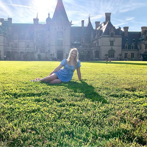 Profile Picture of Alaina Fratini (@lugusalaina) on Poshmark