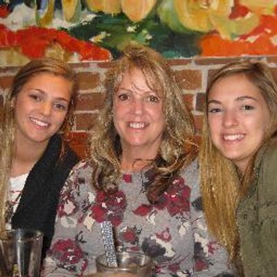 Profile Picture of Becky Ennis (@becky4kids) on Twitter