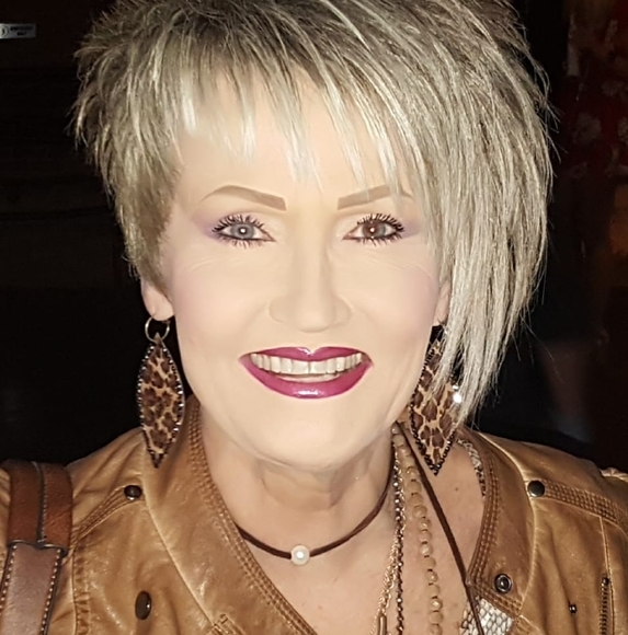 Profile Picture of Jamie Wade (@jwade7587) on Poshmark