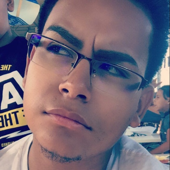 Omar Landeros - Poshmark Profile Picture of Omar Landeros (@omar0713) on Poshmark