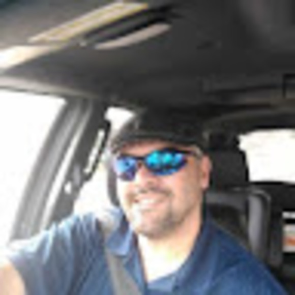 Profile Picture of Mario Finnestad (@mariofinnestad) on Poshmark