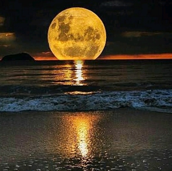 Profile Picture of Valadia Madison (@vmadison1) on Poshmark