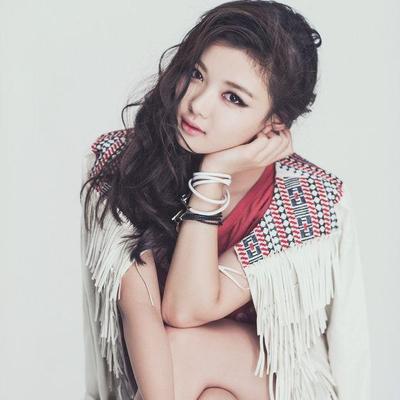 Profile Picture of YooJung Kim♚ (H) (@WLK_Jungie) on Twitter