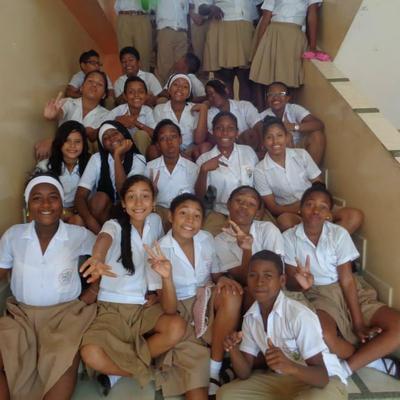 Profile Picture of Sanyi Elena (@sanyi_mina) on Twitter