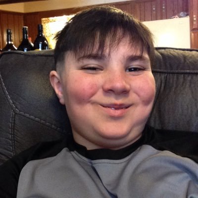 Profile Picture of Swoosh (@GavinIsaacYoun1) on Twitter