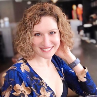 Profile Picture of Julia Hersey (@JuliaMeiHersey) on Twitter