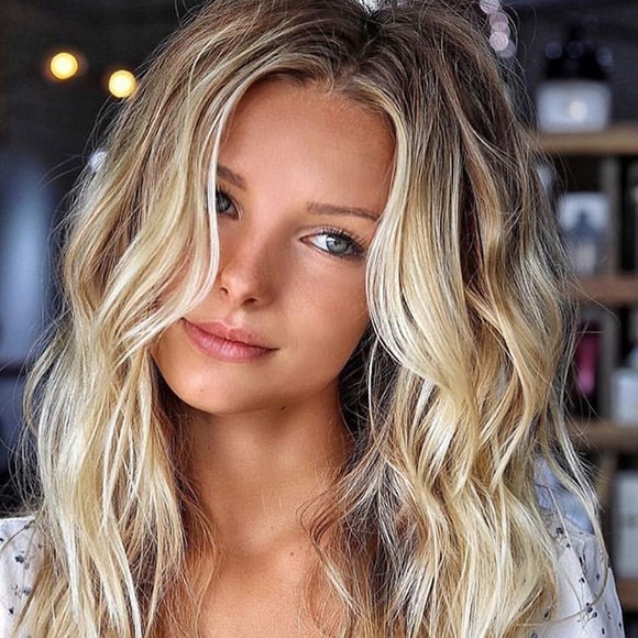 Profile Picture of Victoria Ficker (@victoriaficker) on Poshmark
