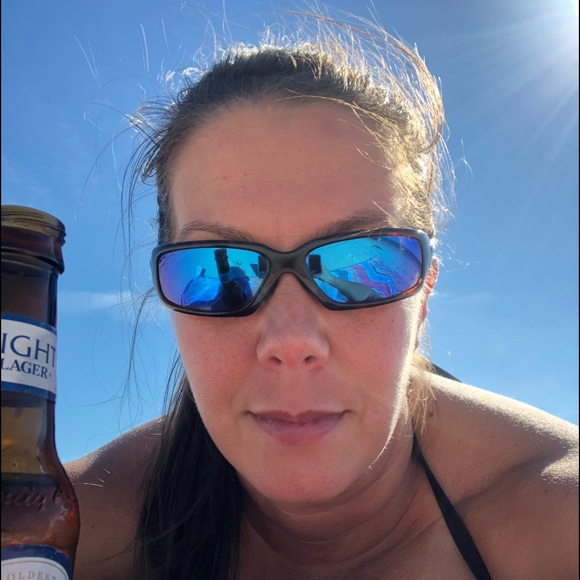 Profile Picture of Jessica Trochesset (@rdnkgrl_77) on Poshmark