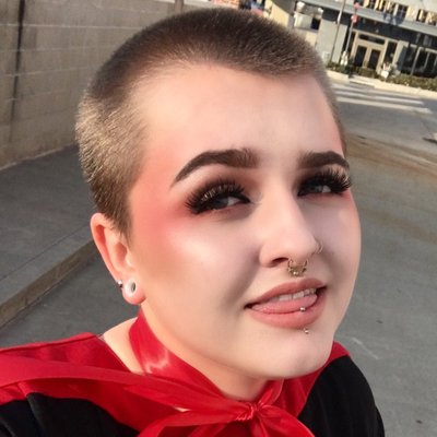 Profile Picture of Shannon McKinney (@muashannonigans) on Twitter