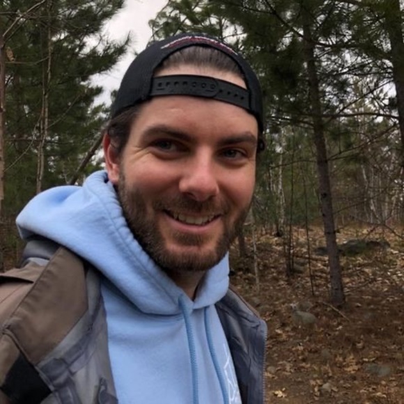 Profile Picture of Eric Chappell (@eric9400) on Poshmark