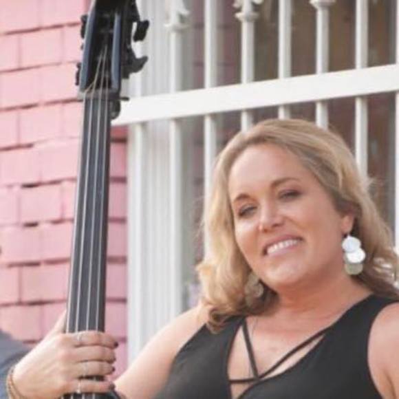 Profile Picture of Cindy White alldredge (@cindydalldredge) on Poshmark