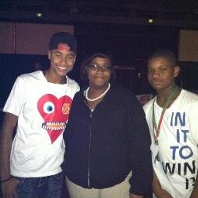 Profile Picture of Robin Benefield (@youngballislife) on Twitter