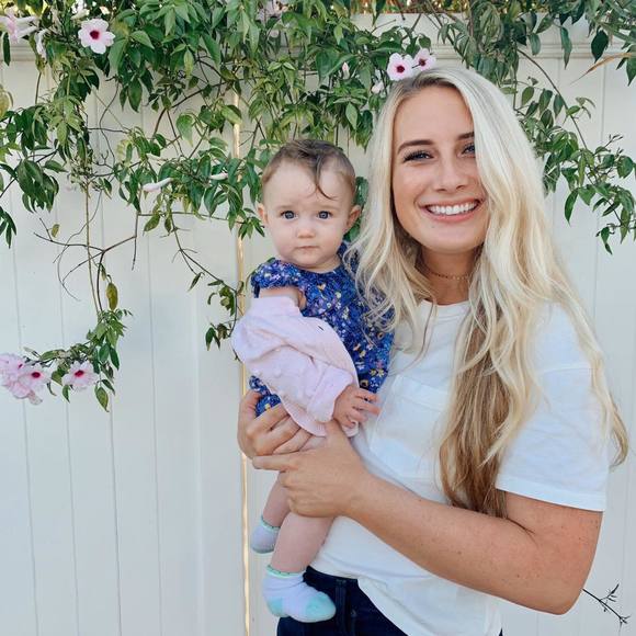 Profile Picture of Miriam Zabinsky (@mirzabin) on Poshmark