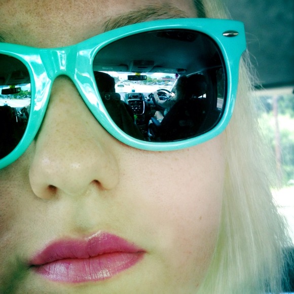 Profile Picture of Kristina Liskiewicz (@windysunshine) on Poshmark