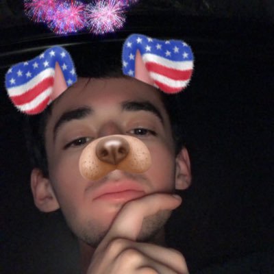 Profile Picture of ChrisTheShark (@LavellChris) on Twitter