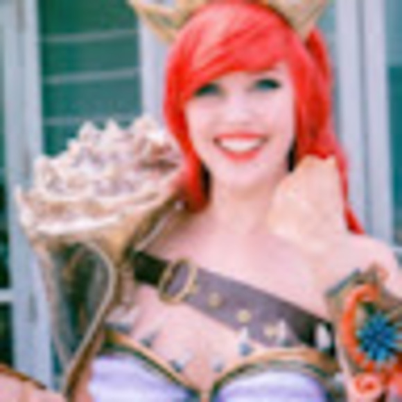 Profile Picture of Lisa Rosenberg (@xxlisalouwhoxx) on Poshmark