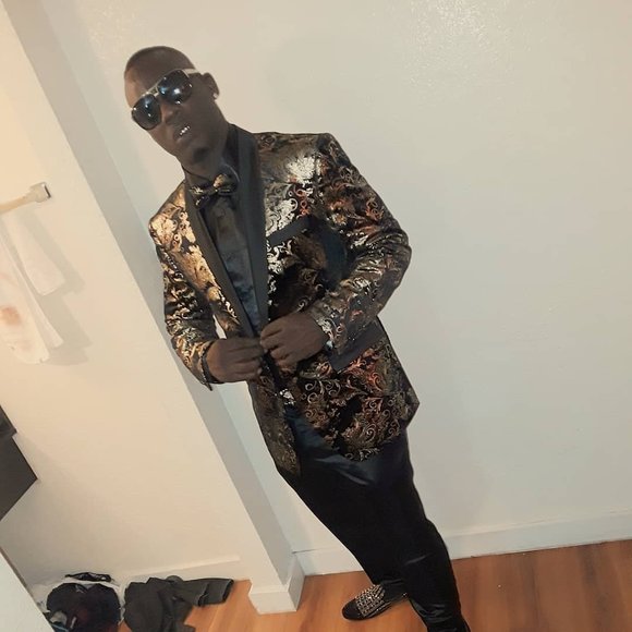 Profile Picture of Brad White (@hunnitgrand65) on Poshmark