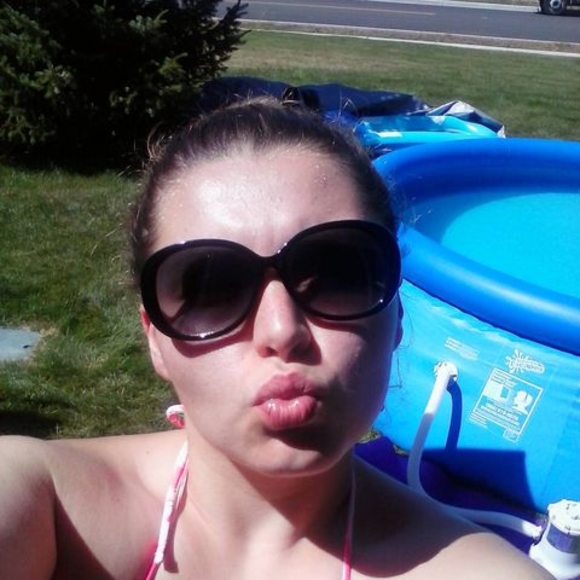 Profile Picture of Taylor Conticelli (@tconticelli) on Poshmark