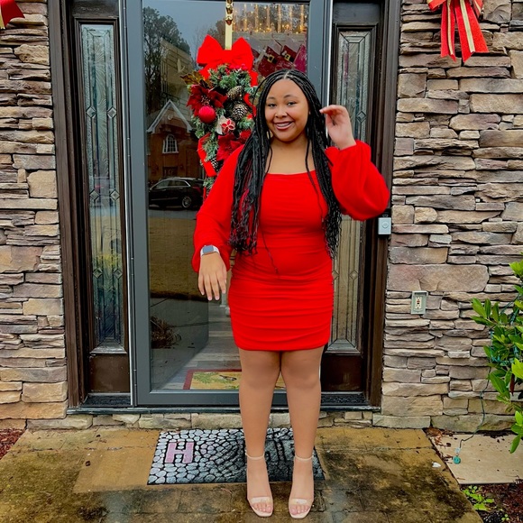 Profile Picture of Carli Gary (@carligary) on Poshmark