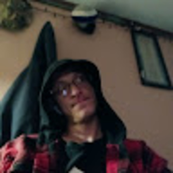 Profile Picture of Douglas Bailey (@baileydougse23) on Poshmark