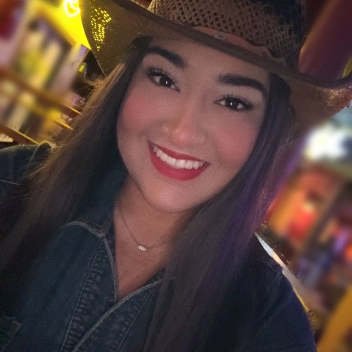Profile Picture of Janelle Martinez (@@janelleray12) on Tiktok