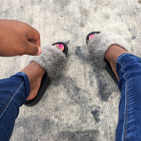 Profile Picture of Laranysha Shaw (@nene570010) on Poshmark