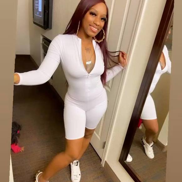 Profile Picture of Dae Dae (@dejaboo1999) on Poshmark