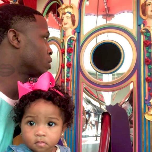 Profile Picture of Clarence Moore (@claree91) on Poshmark