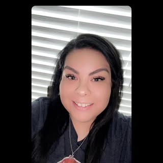 Profile Picture of 💜👑🎀gladys🎀👑💜 (@glopez1) on Instagram