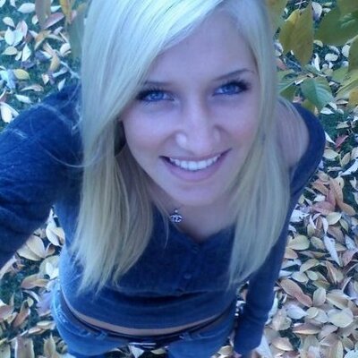 Profile Picture of Mackenzie Fox (@mackenziefox23) on Twitter